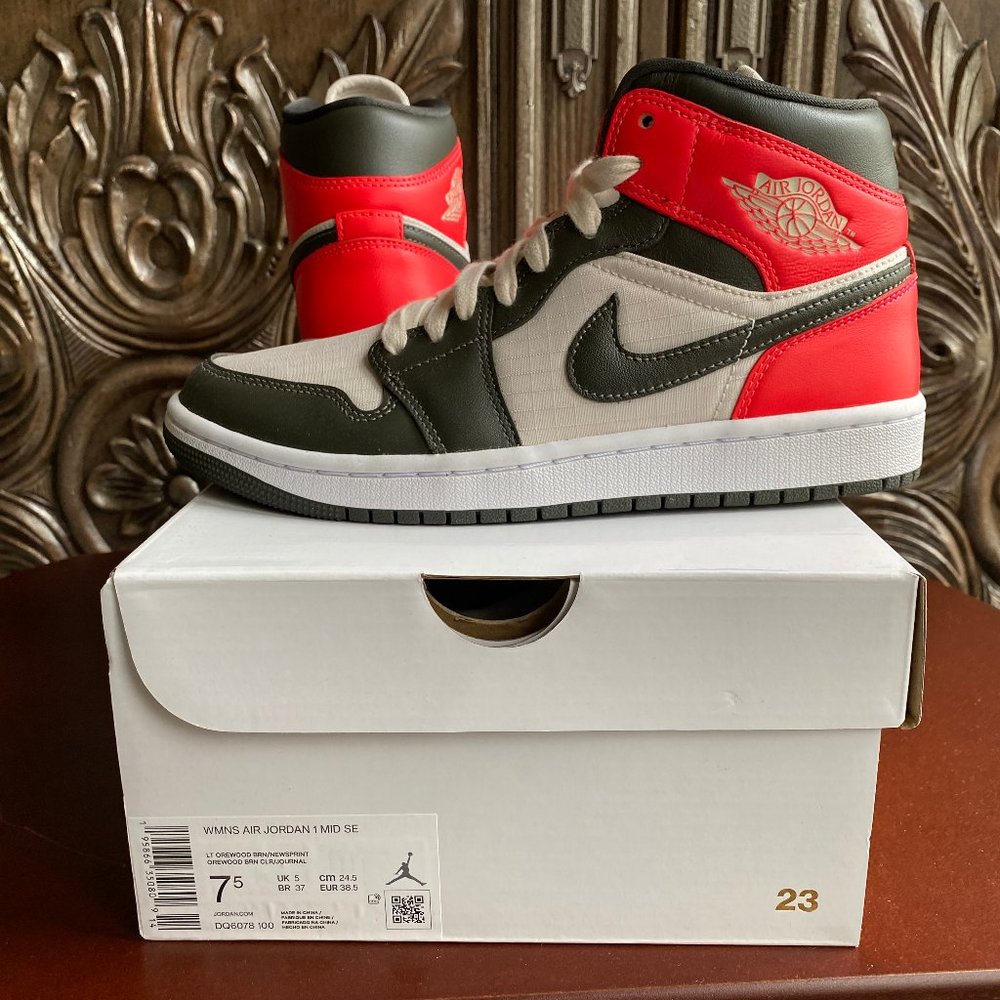 Nike Women's Air Jordan 1 Mid SE "Newsprint" - Women's 7.5/Youth 6/Men's 6